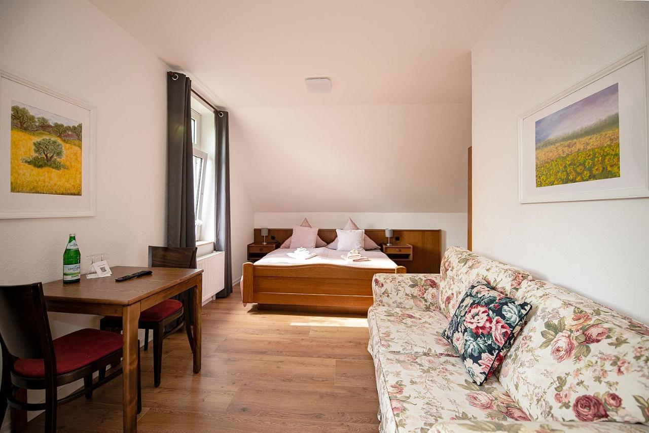 Hotel Rehlinger Hof à Rehlingen Extérieur photo