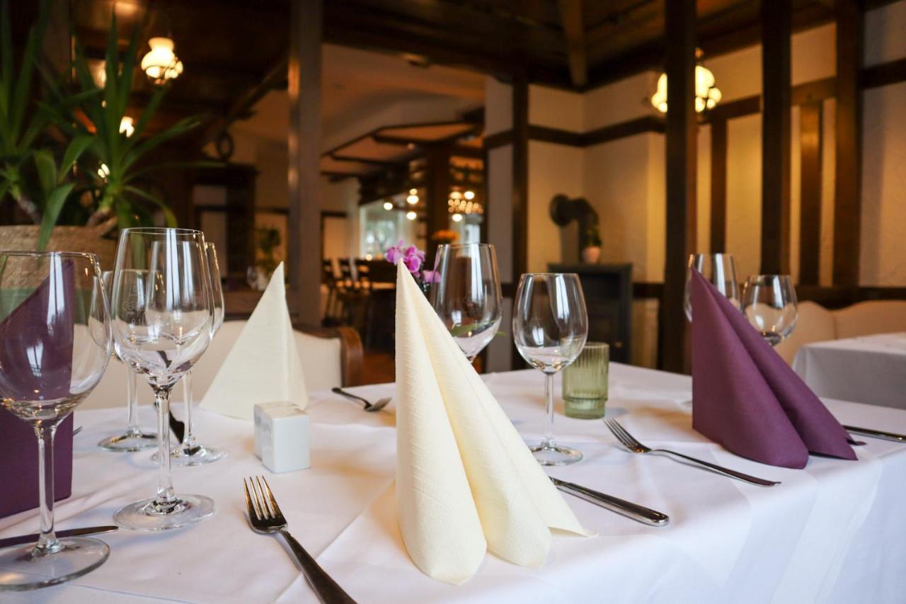 Hotel Rehlinger Hof à Rehlingen Extérieur photo